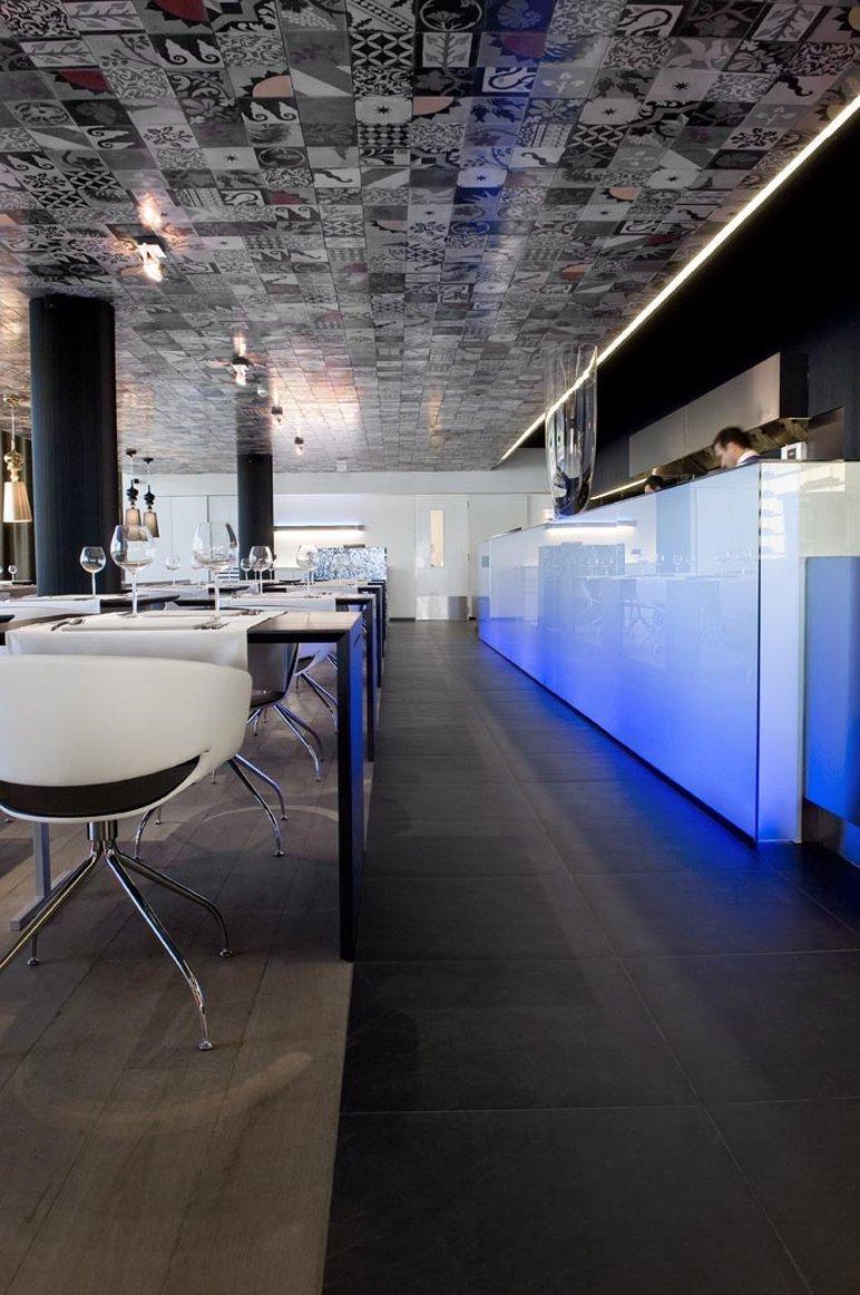 Carbon Hotel 4*